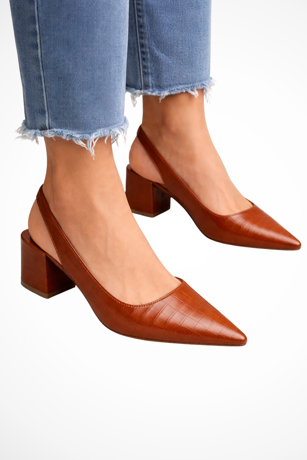 Women Low Heel Slingback Pointed Toe Pumps