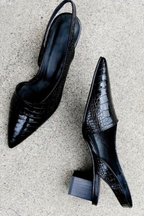 Women Low Heel Slingback Pointed Toe Pumps
