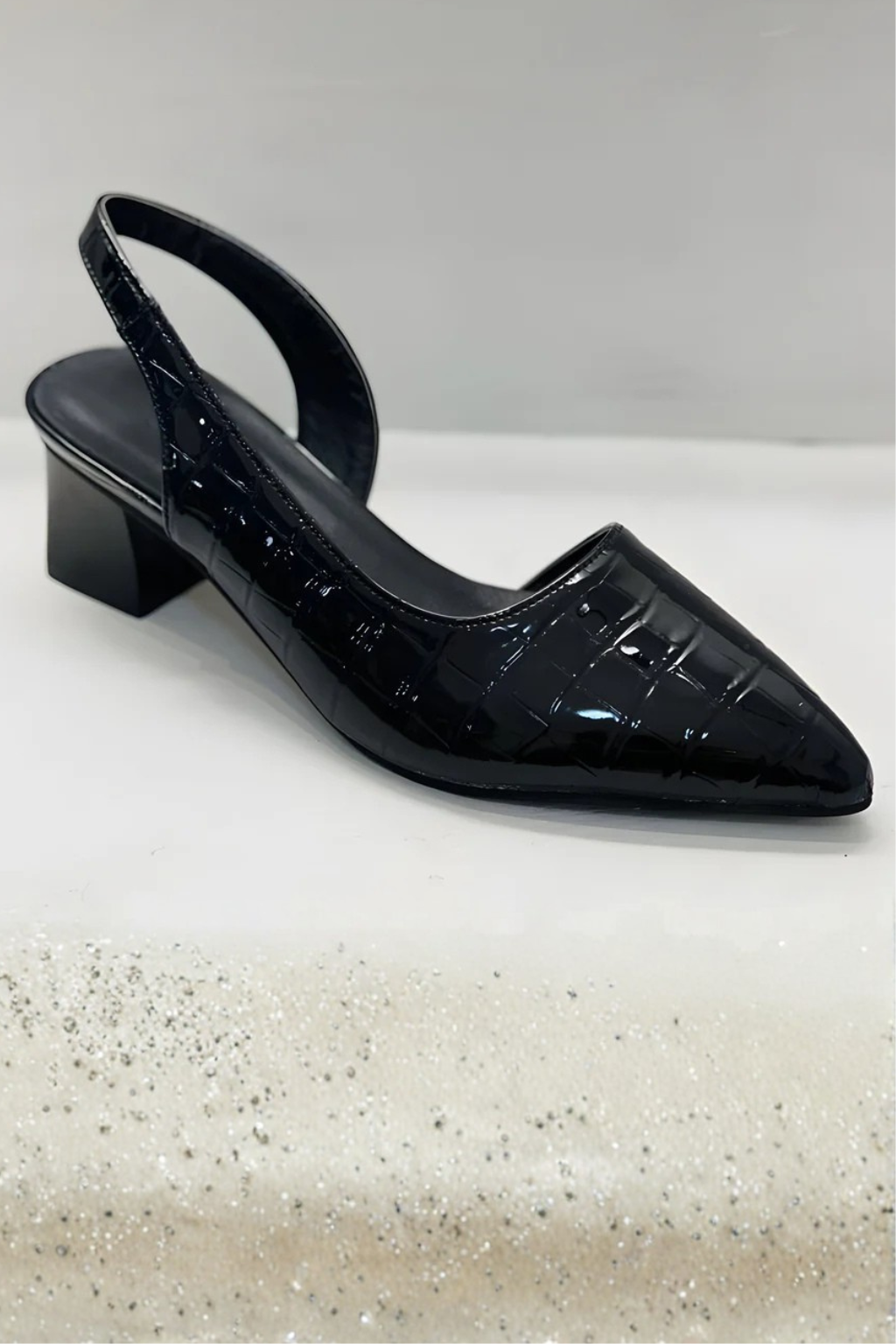 Women Low Heel Slingback Pointed Toe Pumps