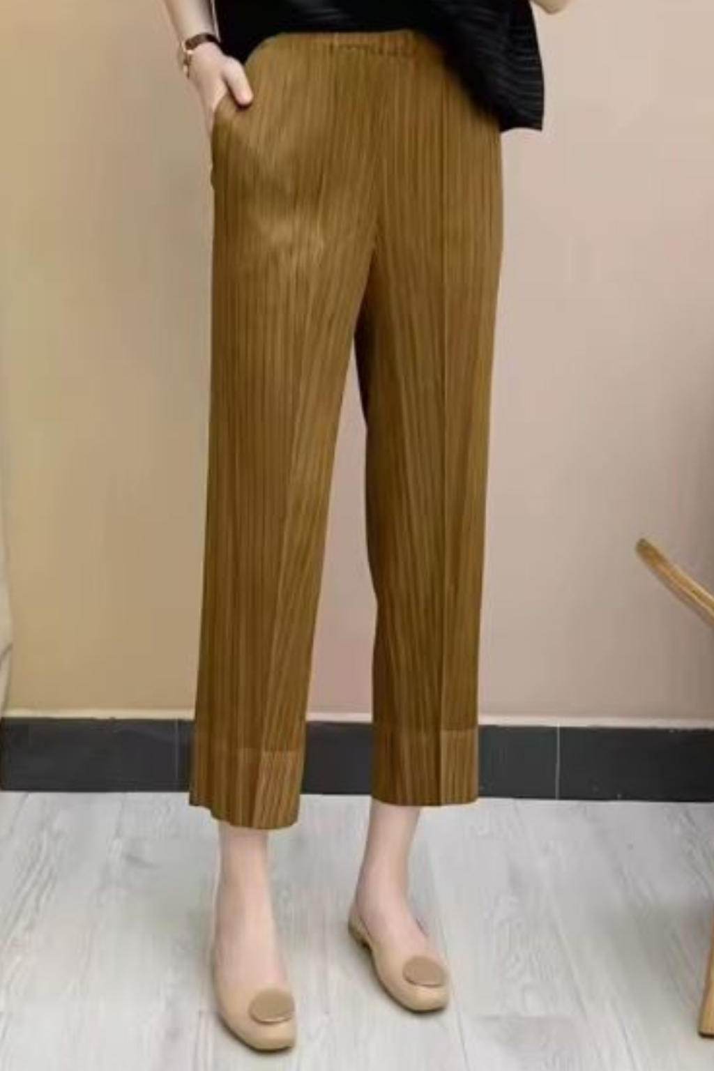 Isolde | Women Pleated Cropped Wide Leg Trousers with Elasticated Waist
