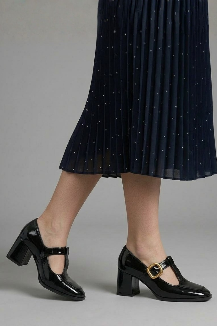 Women's Polished Gold Buckle Mary Jane Heels