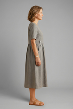 Women's Effortless Round Neck Loose Fit Midi Dress